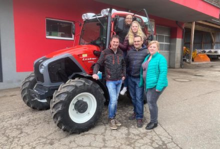 Maschinenübergabe – LINDNER GEOTRAC 74 ep