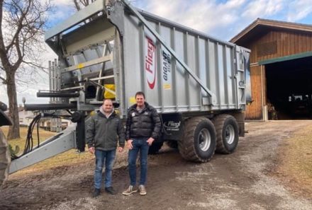 Maschinenübergabe – Fliegl Abschiebewagen Gigant ASW 261