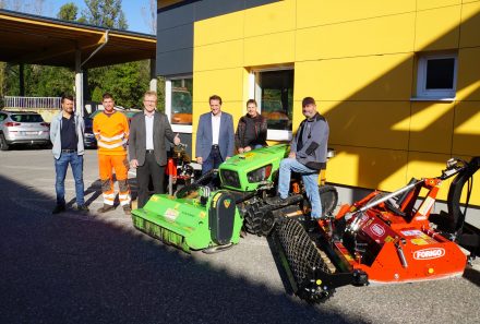 Maschinenübergabe – Funkgesteuerte Raupe GREEN CLIMBER LV 500