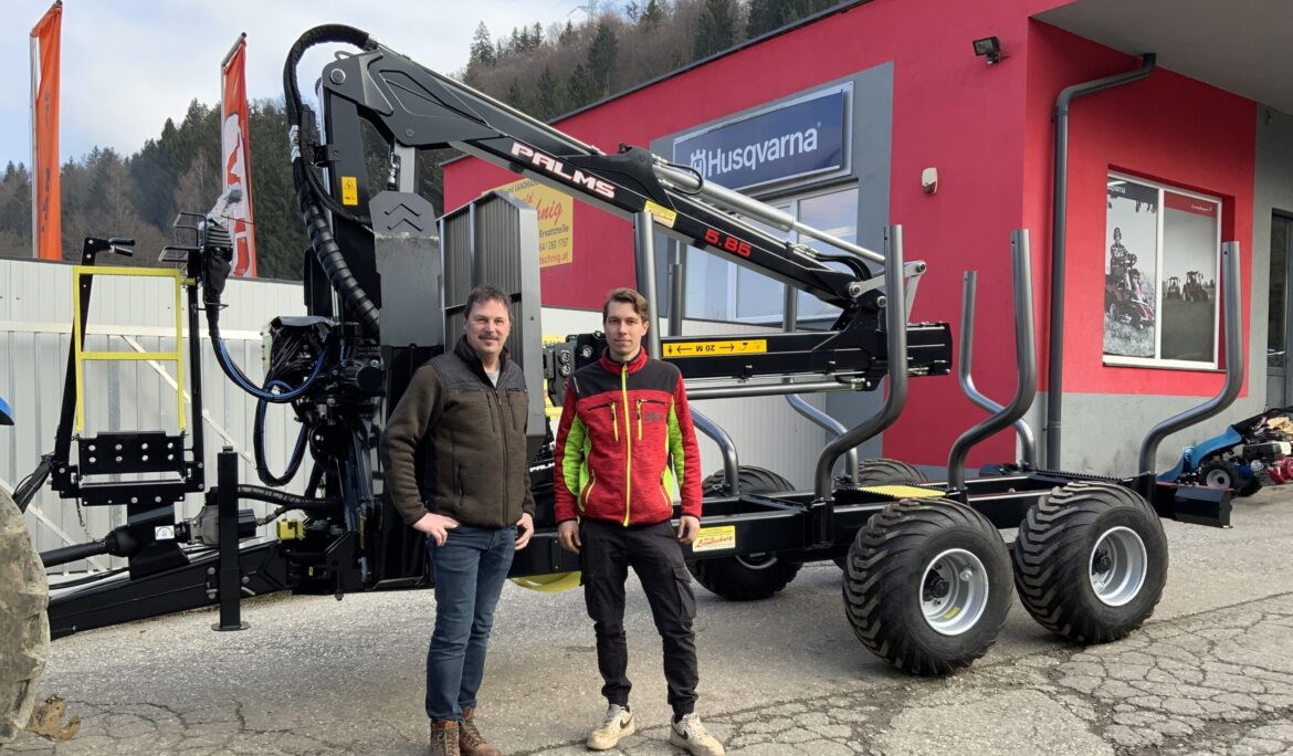 Maschinenübergabe – Palms Forstanhänger H10D mit K5.85