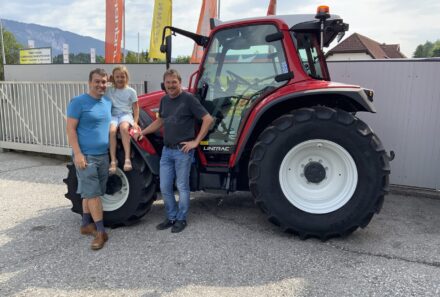Maschinenübergabe – LINDNER LINTRAC 80